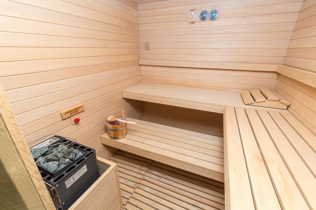 Merchants Crown Suites And Spa Prague Extérieur photo A Finnish sauna