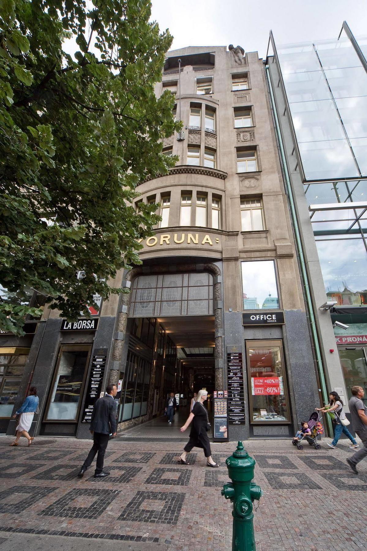 Merchants Crown Suites And Spa Prague Extérieur photo The Brussels Stock Exchange